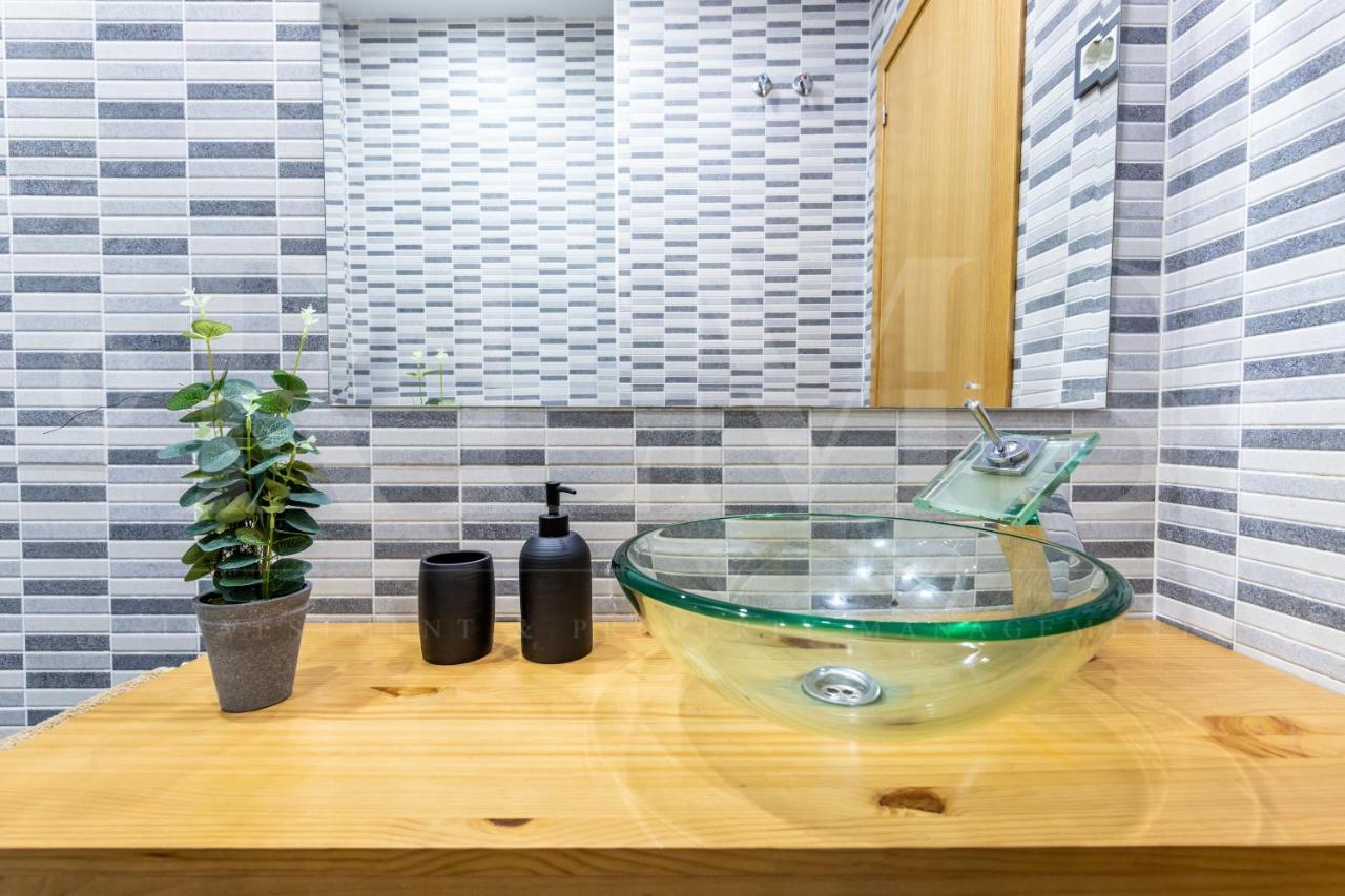 Appartamento Cozy Flat With Common Pool & Parking - Center By Rems Málaga Esterno foto