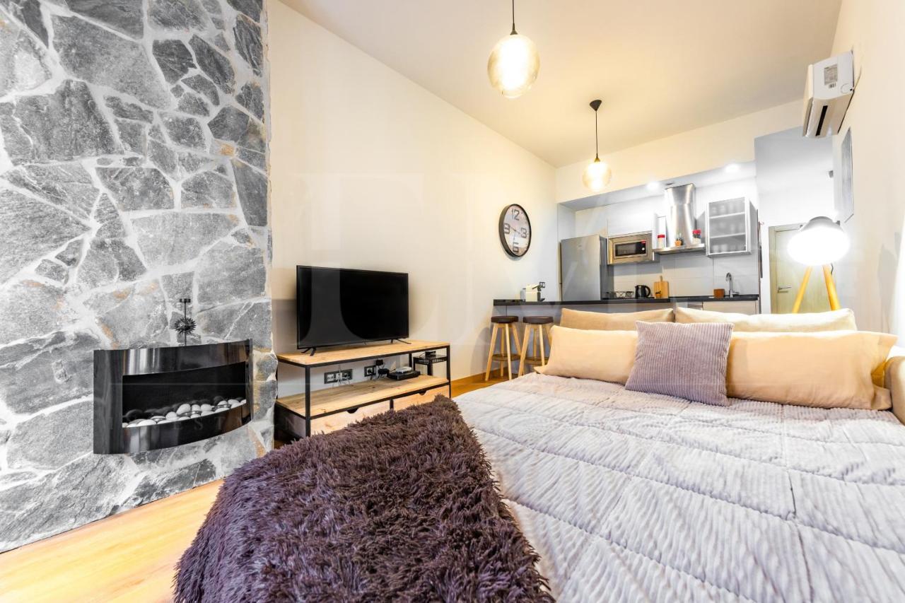Appartamento Cozy Flat With Common Pool & Parking - Center By Rems Málaga Esterno foto