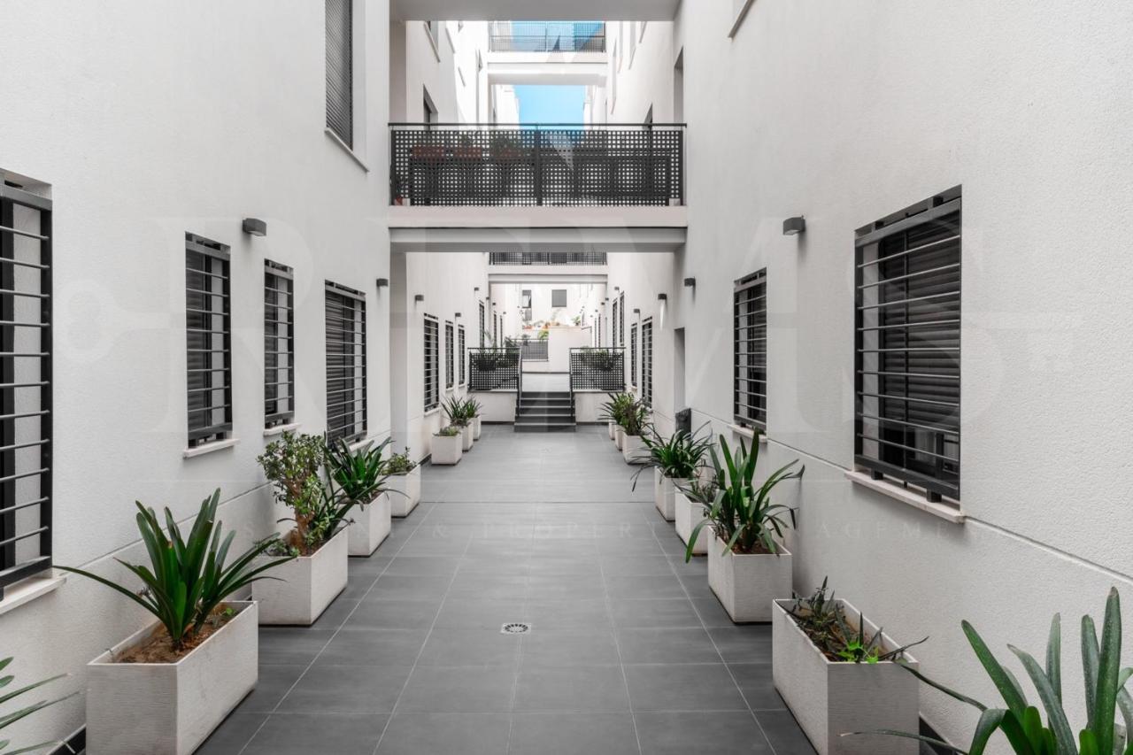 Appartamento Cozy Flat With Common Pool & Parking - Center By Rems Málaga Esterno foto