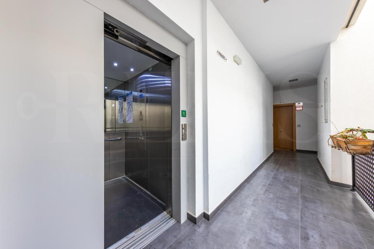 Appartamento Cozy Flat With Common Pool & Parking - Center By Rems Málaga Esterno foto