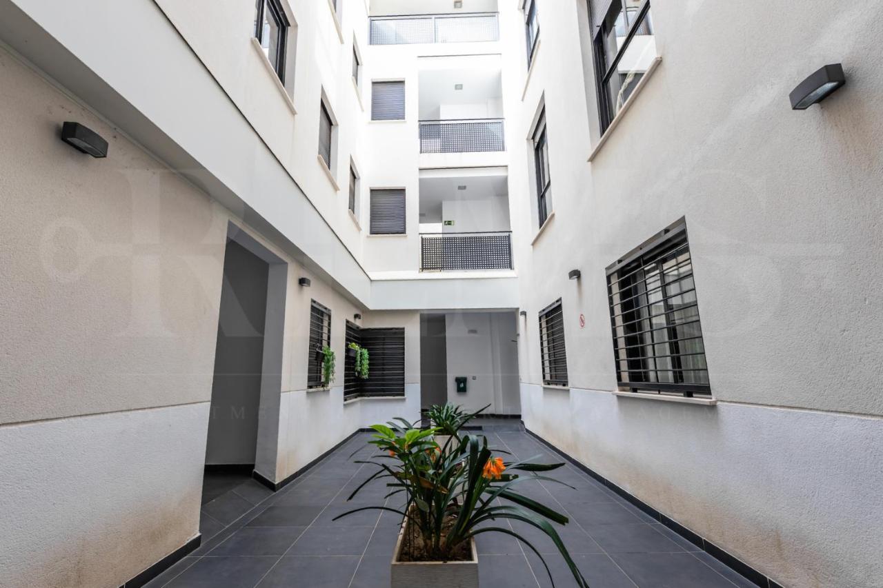 Appartamento Cozy Flat With Common Pool & Parking - Center By Rems Málaga Esterno foto